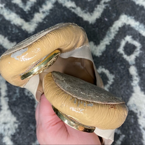 Tory Burch Caroline Patent Leather Scrunch Ballet Flats - Picture 4 of 8